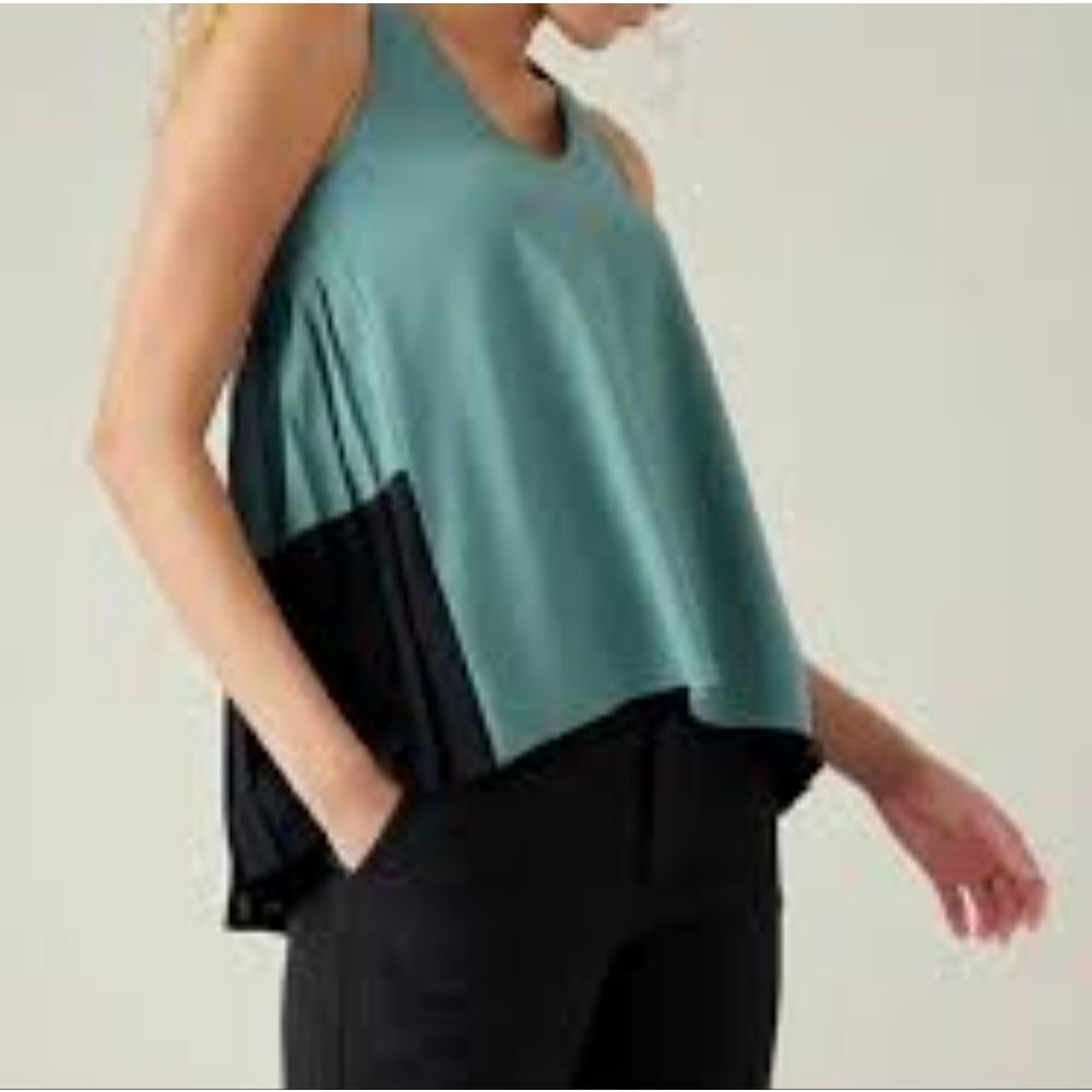 🐢 Athleta Swing Forward Pleated Tank Womens Top Green Black V-Neck Stretch S
